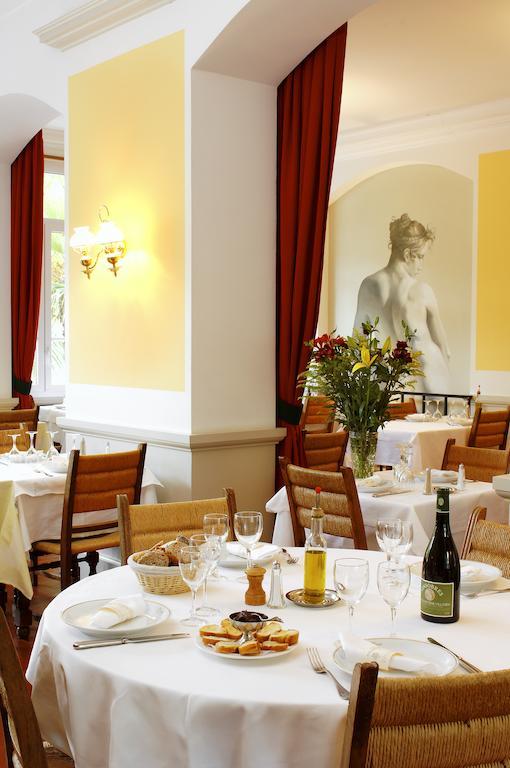 Hotel Colombet Nyons Esterno foto
